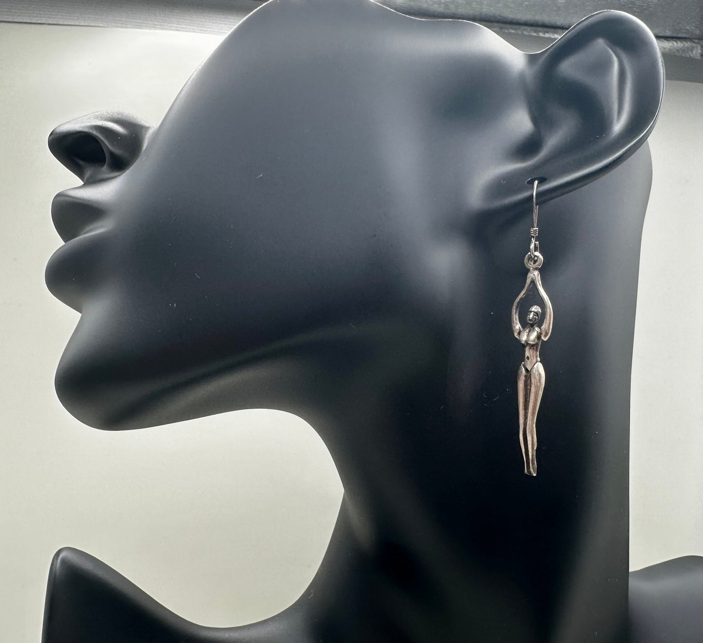 Nude Female 1990s Fashion Earrings