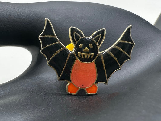 90s Bat Enamel Pin Vintage Jewelry 1 x 1 Inches