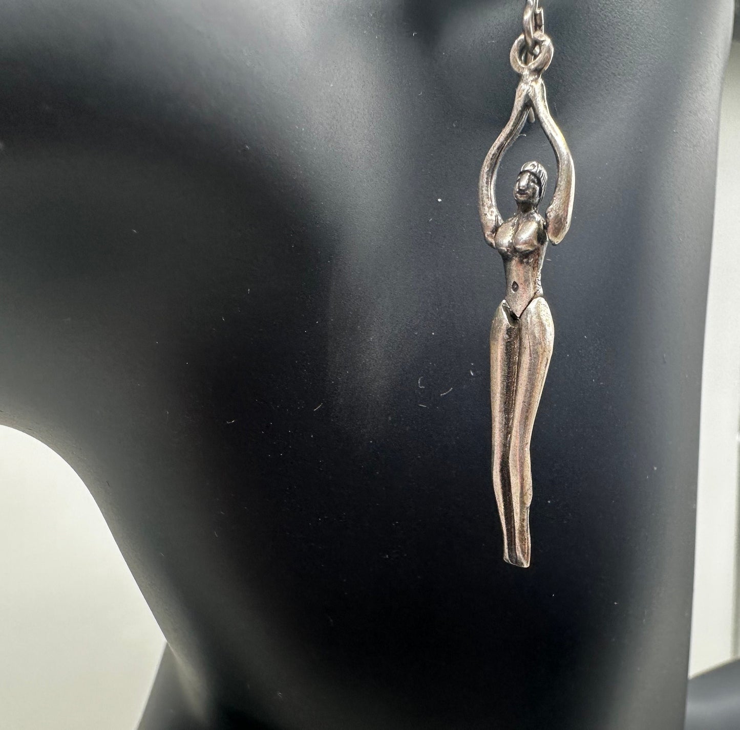 Nude Female 1990s Fashion Earrings